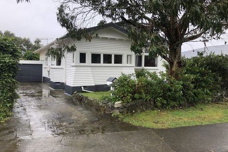 Photo of property in 17 Ironside Road, Johnsonville, Wellington, 6037