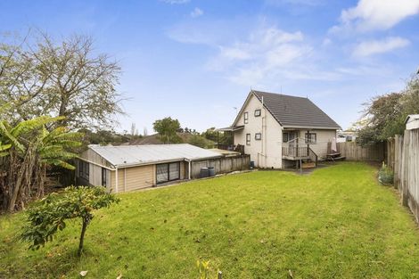 Photo of property in 4 Glenbury Place, Massey, Auckland, 0614