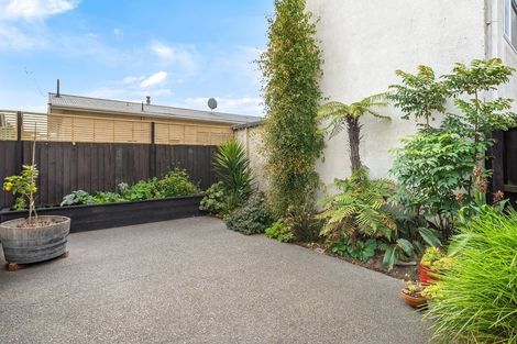 Photo of property in 2/194 Hastings Street East, Waltham, Christchurch, 8023