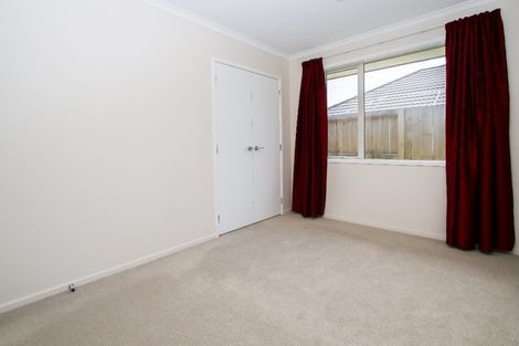 Photo of property in 14 Teatree Close, Huntington, Hamilton, 3210