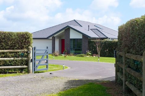 Photo of property in 9 Ruapai Drive, Levin, 5571
