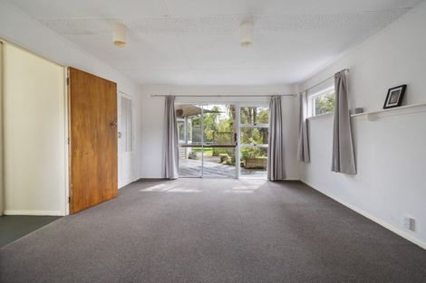 Photo of property in 393 Aokautere Drive, Aokautere, Palmerston North, 4471