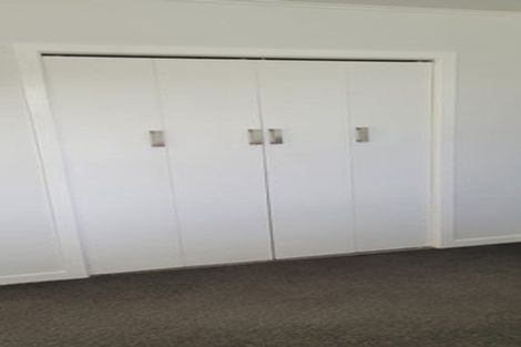 Photo of property in 76b Eliot Street, New Plymouth, 4310
