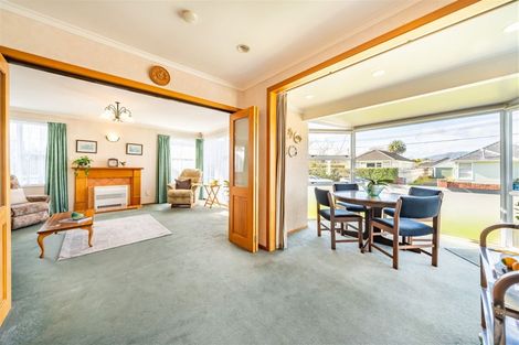 Photo of property in 10 Robertson Street, Elderslea, Upper Hutt, 5018