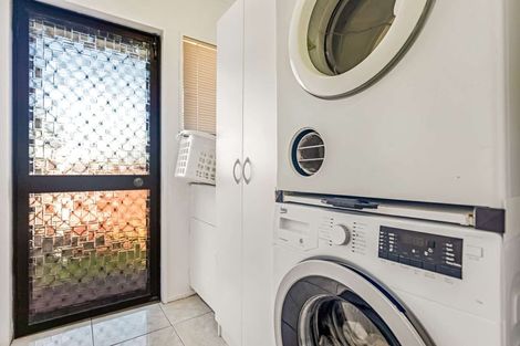 Photo of property in 10 Kentucky Crescent, Nawton, Hamilton, 3200