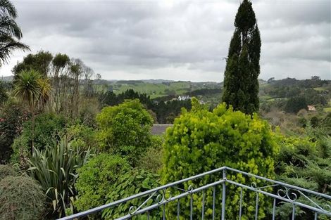 Photo of property in 304 Redoubt Road, Totara Park, Auckland, 2019