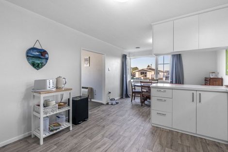 Photo of property in 10 Bruce Street, Waikiwi, Invercargill, 9810