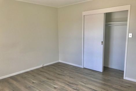 Photo of property in 1/60 Bruce Road, Glenfield, Auckland, 0629