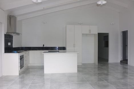 Photo of property in 475 Whangaparaoa Road, Stanmore Bay, Whangaparaoa, 0932