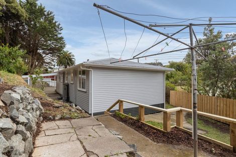 Photo of property in 64 Jillett Street, Titahi Bay, Porirua, 5022