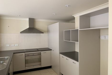 Photo of property in 214 Westchester Drive, Churton Park, Wellington, 6037