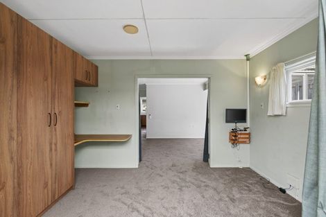 Photo of property in 26 Clawton Street, Westown, New Plymouth, 4310