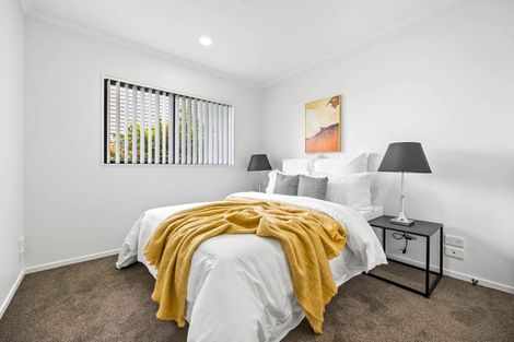 Photo of property in 37 Nicholas Gibbons Drive, Clendon Park, Auckland, 2103