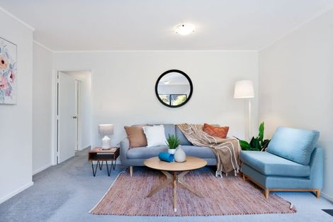 Photo of property in 2/38 Waverley Avenue, Glenfield, Auckland, 0629