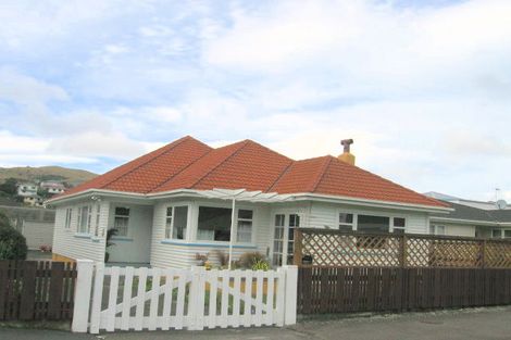 Photo of property in 134 Main Road, Tawa, Wellington, 5028