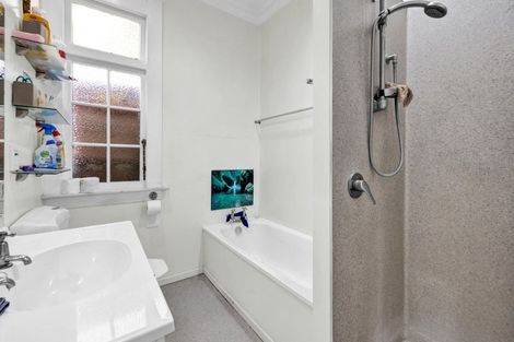 Photo of property in 32 Norfolk Street, Patea, 4520