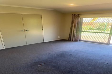 Photo of property in 5 Montrose Place, Highlands Park, New Plymouth, 4312