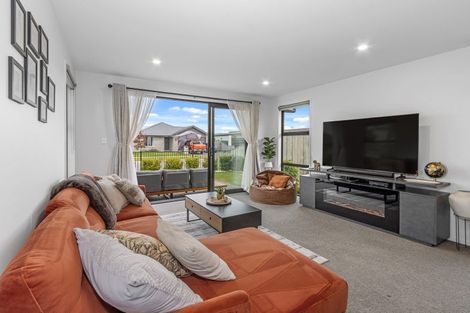 Photo of property in 15 Burrow Street, Rolleston, 7614