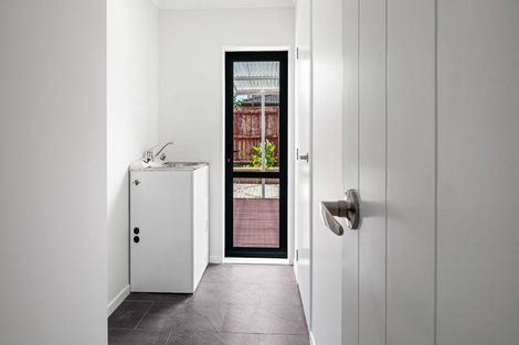 Photo of property in 35 Kestev Drive, Flat Bush, Auckland, 2016