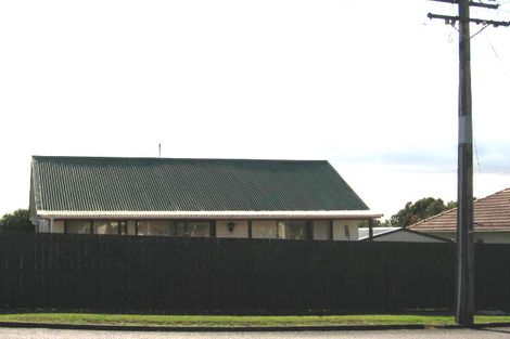 Photo of property in 81 Astley Avenue, New Lynn, Auckland, 0600