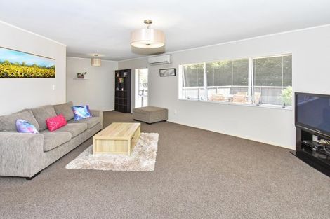 Photo of property in 1/348 Great South Road, Opaheke, Papakura, 2113