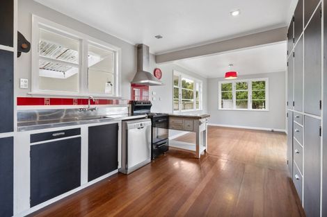 Photo of property in 15 Rira Street, Marton, 4710