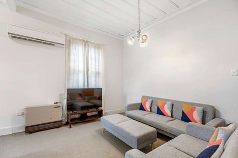 Photo of property in 127 Linton Street, West End, Palmerston North, 4410