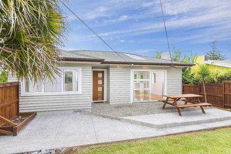 Photo of property in 1/184 Forrest Road, Forrest Hill, Auckland, 0620