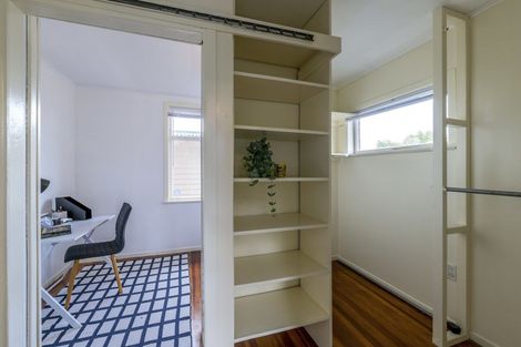 Photo of property in 3 Armagh Street, Levin, 5510