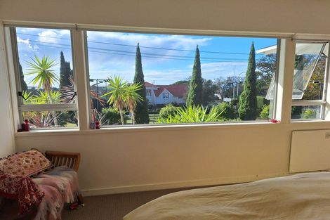Photo of property in 2/276 Hurstmere Road, Takapuna, Auckland, 0622