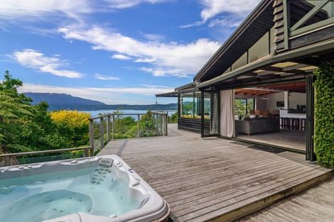 Photo of property in 35 Spencer Road, Lake Tarawera, Rotorua, 3076