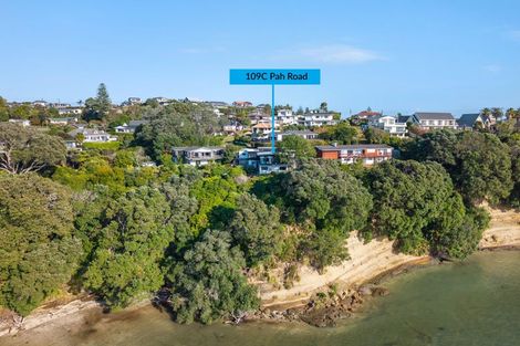 Photo of property in 109c Pah Road, Cockle Bay, Auckland, 2014