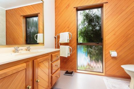 Photo of property in 8 Sunny Bay Road, Matua, Tauranga, 3110