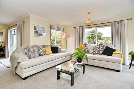 Photo of property in 15 Autumn Place, Mairehau, Christchurch, 8052