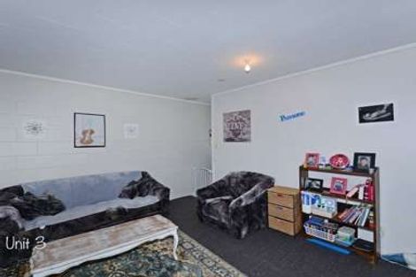 Photo of property in 3/12a Wood Street, Wallaceville, Upper Hutt, 5018