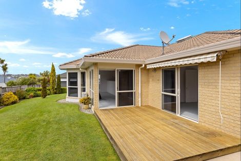 Photo of property in 61 Kath Hopper Drive, Orewa, 0931