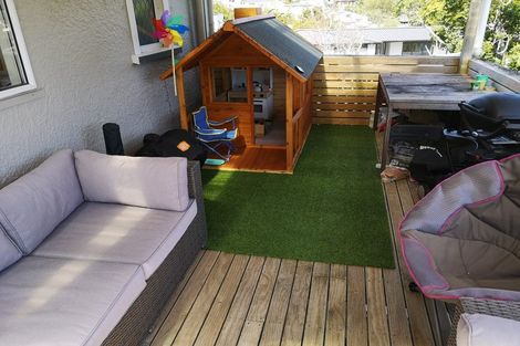 Photo of property in 43 Pleasant Road, Glen Eden, Auckland, 0602