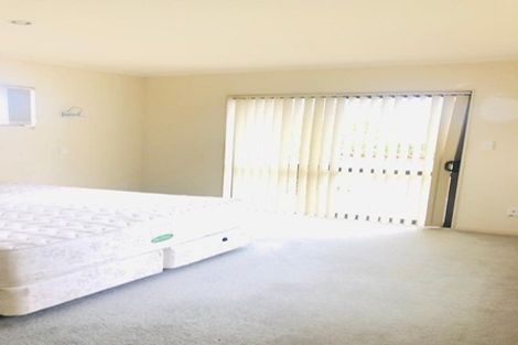 Photo of property in 37 Robin Brooke Drive, Flat Bush, Auckland, 2019