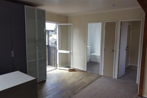 Photo of property in 2/24 Solveig Place, Randwick Park, Auckland, 2105