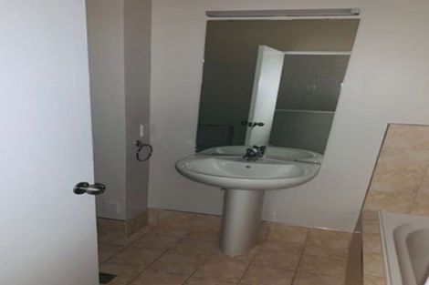 Photo of property in 6/44 Carlos Drive, Flat Bush, Auckland, 2016