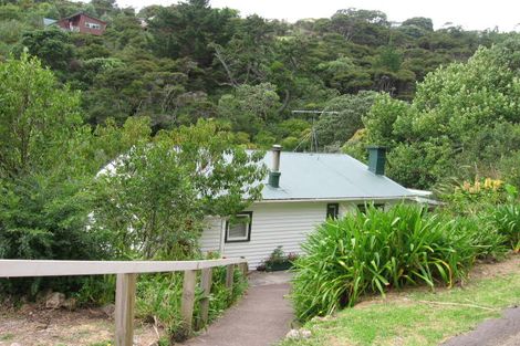 Photo of property in 24 Miro Road, Palm Beach, Waiheke Island, 1081