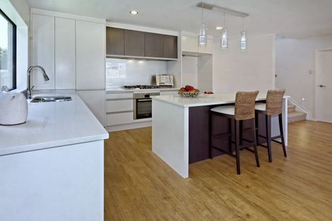 Photo of property in 4136a Great North Road, Glendene, Auckland, 0602