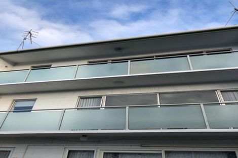 Photo of property in 3/762 Beach Road, Browns Bay, Auckland, 0630