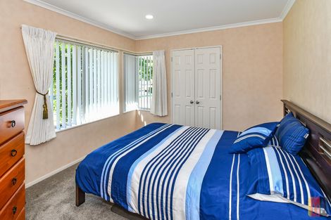 Photo of property in 1 Gairloch Place, Wattle Downs, Auckland, 2103