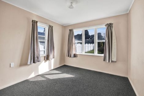 Photo of property in 10 Ramanui Avenue, Hawera, 4610