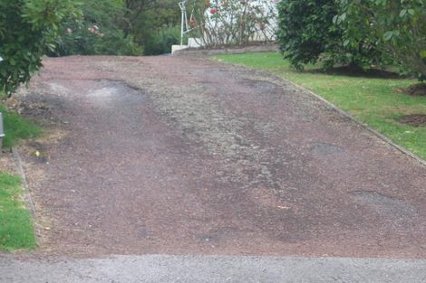 Photo of property in 50 Chequers Avenue, Glenfield, Auckland, 0629