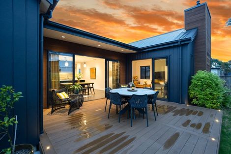 Photo of property in 11 Awanui Avenue, Hokowhitu, Palmerston North, 4410