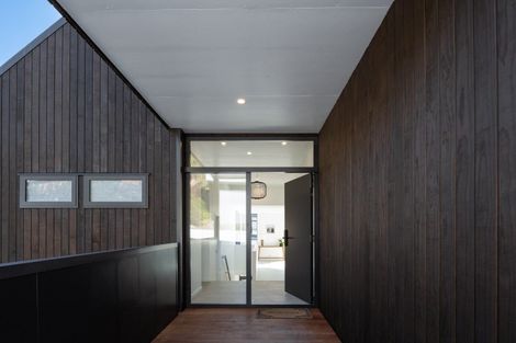 Photo of property in 12a Russell Street, Picton, 7220