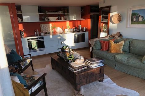 Photo of property in 2a Kiwi Esplanade, Mangere Bridge, Auckland, 2022