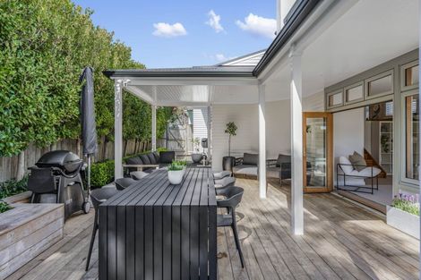 Photo of property in 2a Egremont Street, Belmont, Auckland, 0622
